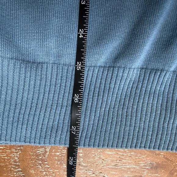 Original Penguin by Munsingwear Men's Blue V-Neck Sweater. Light Blue. Men’s L. - Picture 5 of 6
